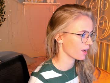 girl cam all day linellali image #2584162