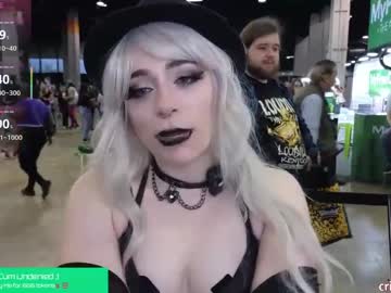 girl cam all day crimsonkitten image #9226941