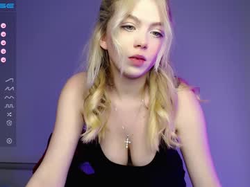 girl cam all day small_blondee image #3774946