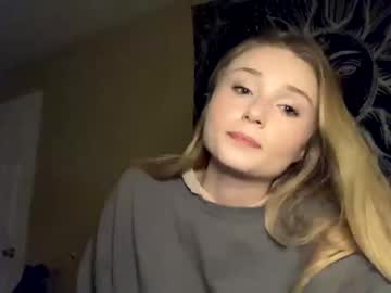 girl cam all day princesshannnnn image #1245335