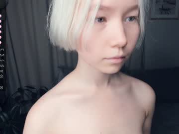 girl cam all day silvergloss image #5385745