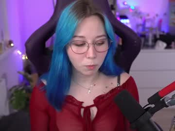 girl cam all day blue_mooncat image #8815440
