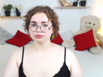 girl cam all day erikacollins22 image #2252956