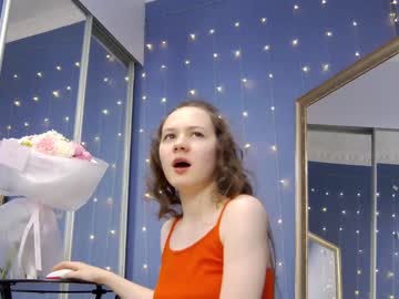 girl cam all day kriskras__ image #6268302