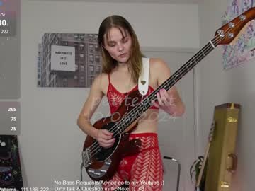girl cam all day petitebrat image #7995292