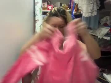 girl cam all day kiradivine image #8409113