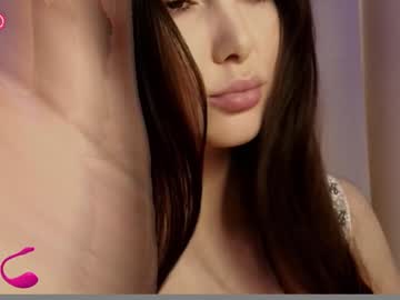 girl cam all day hollyextra image #9211071