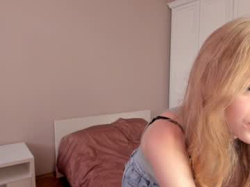 girl cam all day edithenley image #7056017