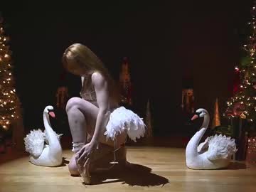 girl cam all day rocknrose image #8484949