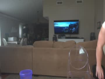 girl cam all day chroniclove image #9380514