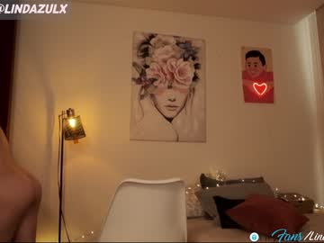 girl cam all day lindabluee image #4369235