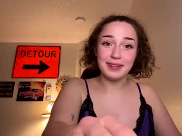 girl cam all day lillianpoach image #8256791
