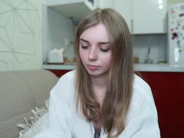 girl cam all day holydumplings image #1185147