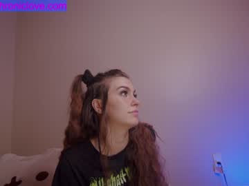 girl cam all day chroniclove image #2316324