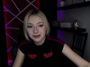 girl cam all day muffin_moon image #1170891