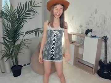 girl cam all day fluttering_in_sky image #8136023