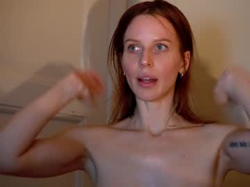 girl cam all day ellaa91 image #3510469