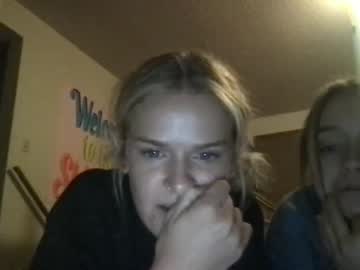 girl cam all day lily_lovelace777 image #2029532