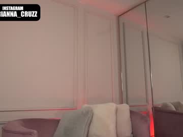 girl cam all day mariannacruzz image #7754193