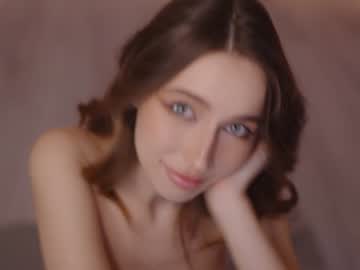 girl cam all day silent_chill image #5890107