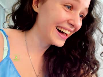 girl cam all day demurelixir image #1567961