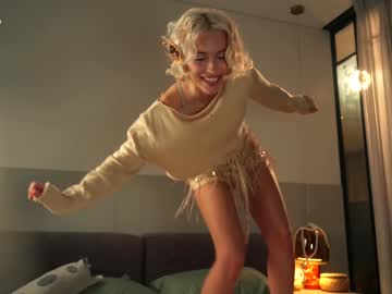 girl cam all day artmosphera image #8064439