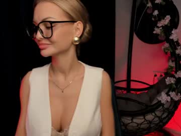girl cam all day florenceesse image #8963858