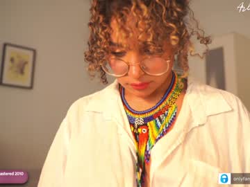 girl cam all day arletnoa image #4713323