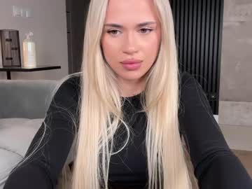 girl cam all day julia_rle image #9386530