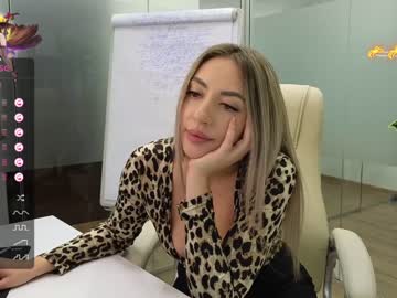 girl cam all day babesgowild image #5570299