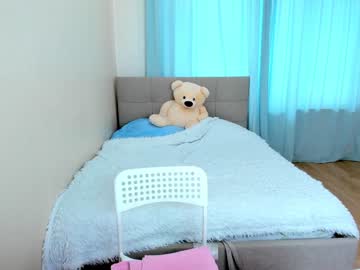 girl cam all day yana_squrel_22 image #2261380