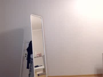 girl cam all day esther_estrie image #5981755