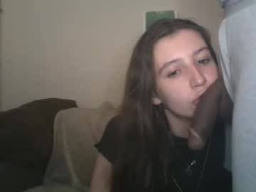 couple cam all day a_mariejuana69 image #4285706