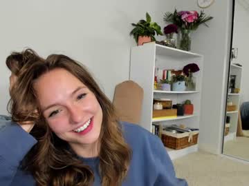 girl cam all day innocentprovenguilty image #501349