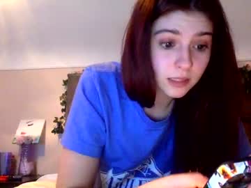 girl cam all day universitybabyxoxo image #3337338