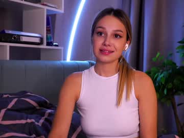 girl cam all day cinacramby image #7731062