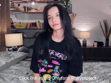 girl cam all day riskyproject image #9506815