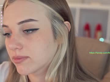 girl cam all day mia_milagros image #2101455