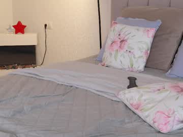 girl cam all day ella_twinkle image #9600638