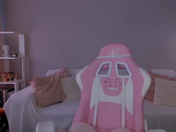 girl cam all day leahsthetics image #9293337