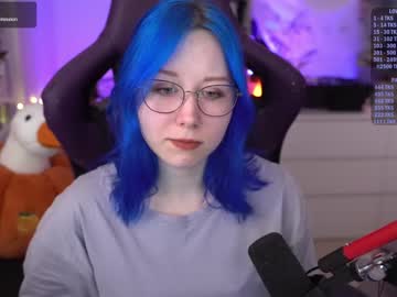 girl cam all day blue_mooncat image #8150474