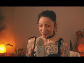 girl cam all day ambientink image #1763130