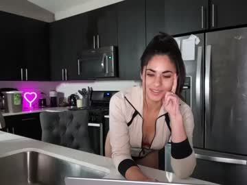 couple cam all day ari_lovexo image #5732856