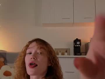 girl cam all day emiliyafox image #9207516