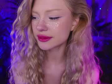 girl cam all day bunnylia__ image #4252337