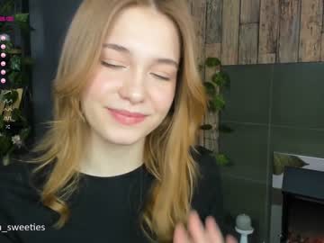 girl cam all day thomashelena image #1297179