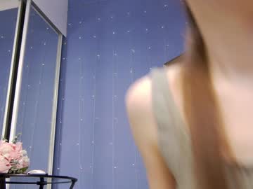 girl cam all day kriskras__ image #7341084