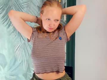 girl cam all day elwynacroyle image #7984696