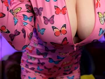 girl cam all day jessiccaburns image #3720573