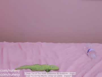 girl cam all day runesy image #2051357